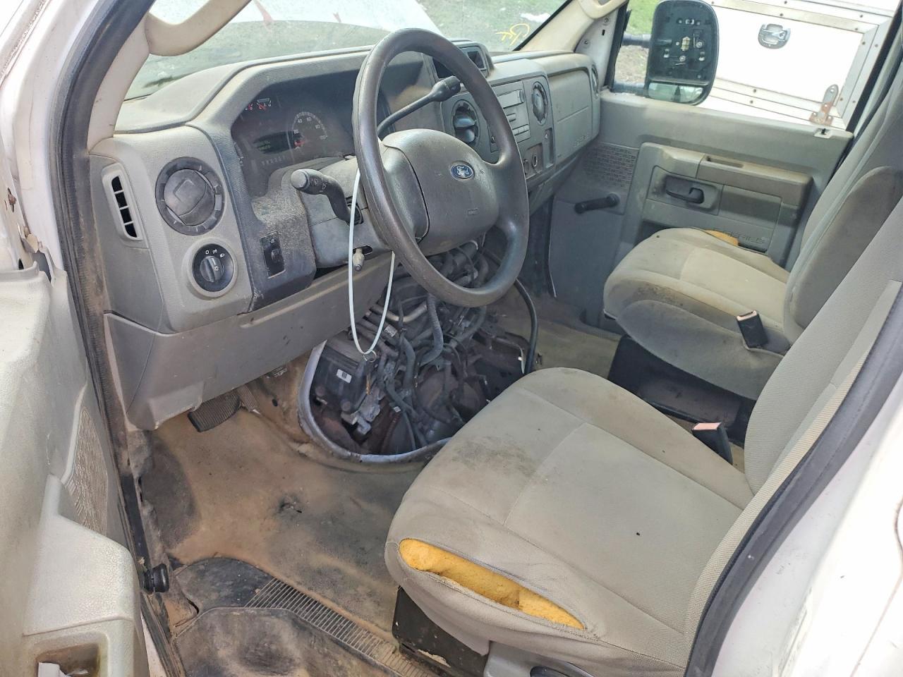 2013 Ford E350 Utility / Service Truck
