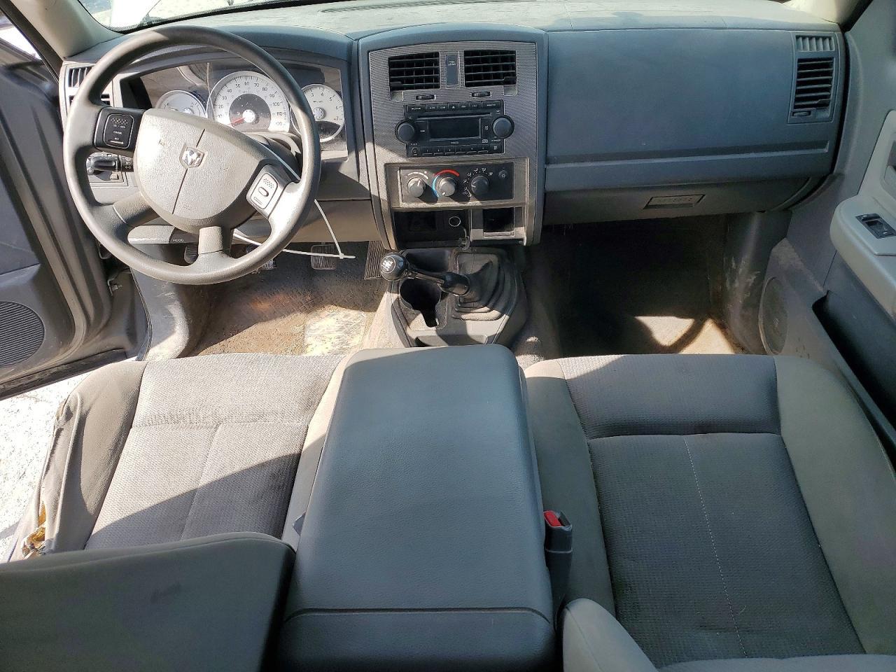 2006 Dodge Dakota Quad SLT