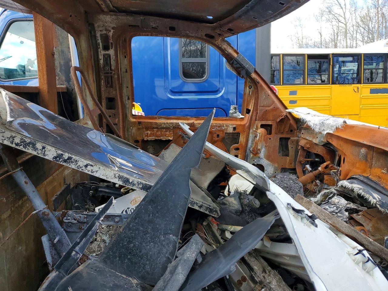 2004 Chevrolet C5500 C5C042