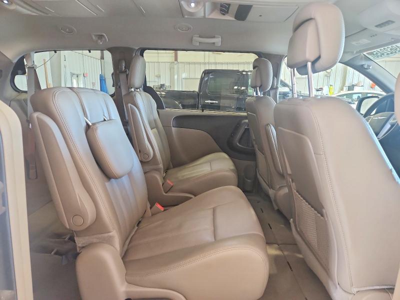 2014 Chrysler Town & Country Touring l