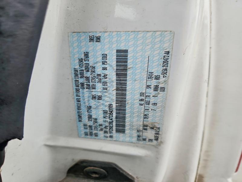 2007 Ford Econoline E350 Super Duty Cutaway Van