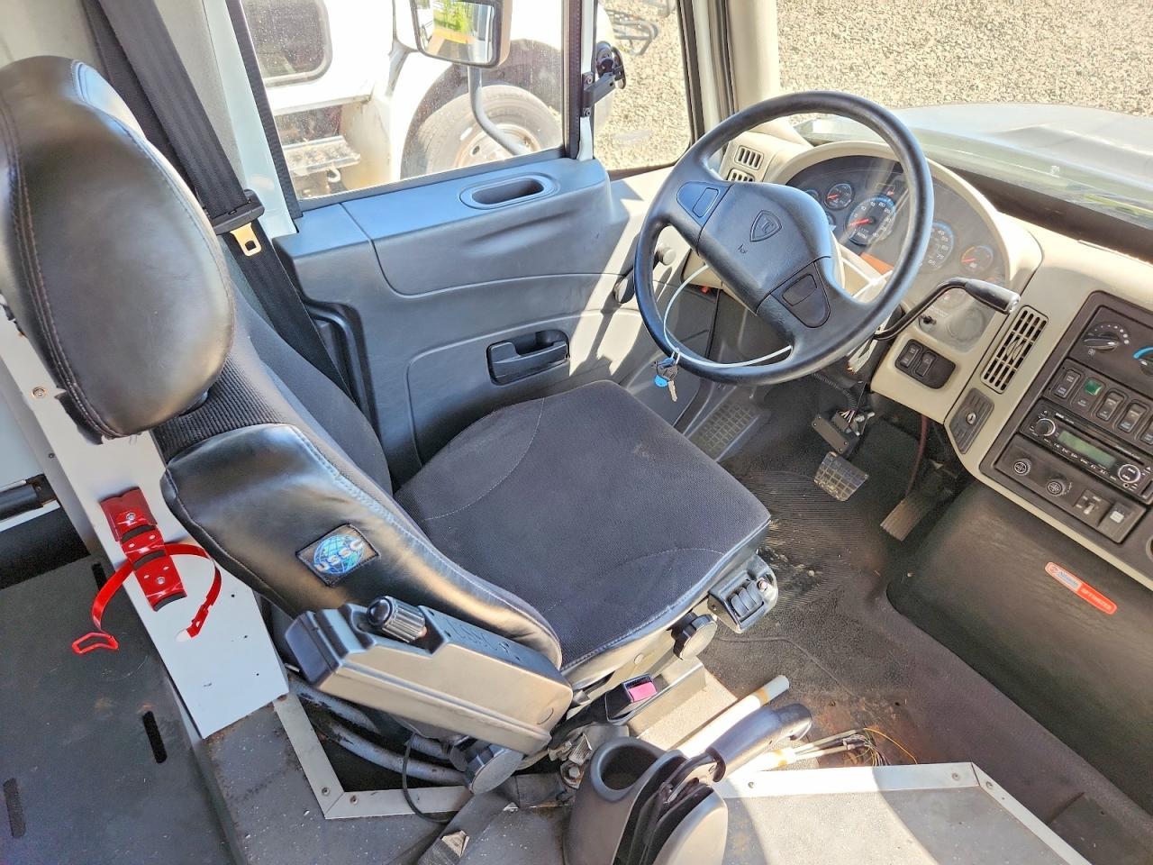 2013 Ic Corporation 3000 AC