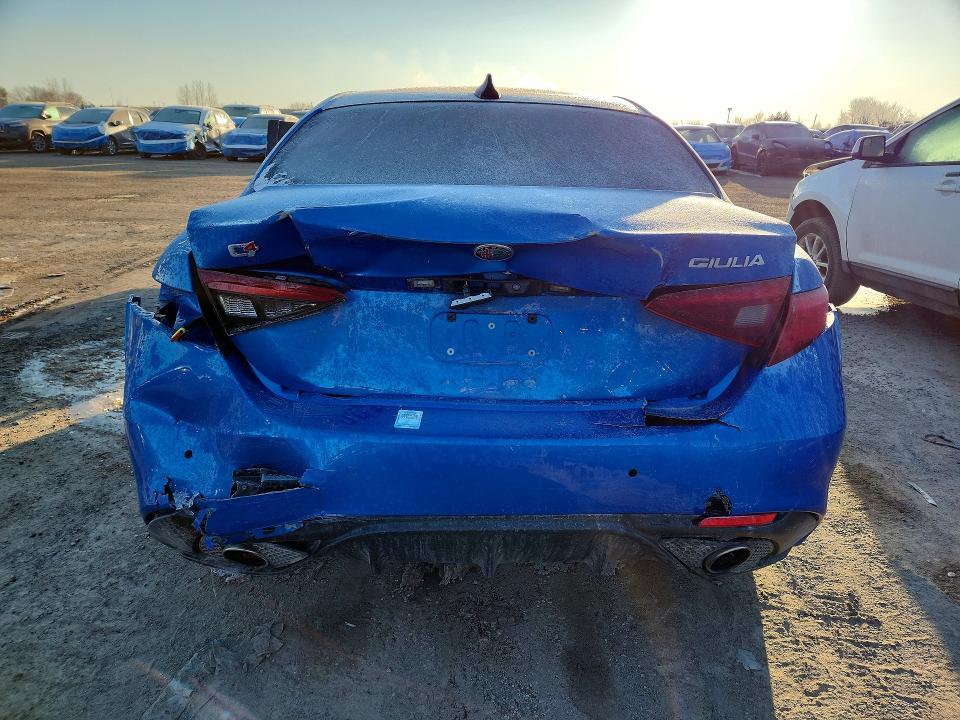 2018 Alfa Romeo Giulia ti Q4