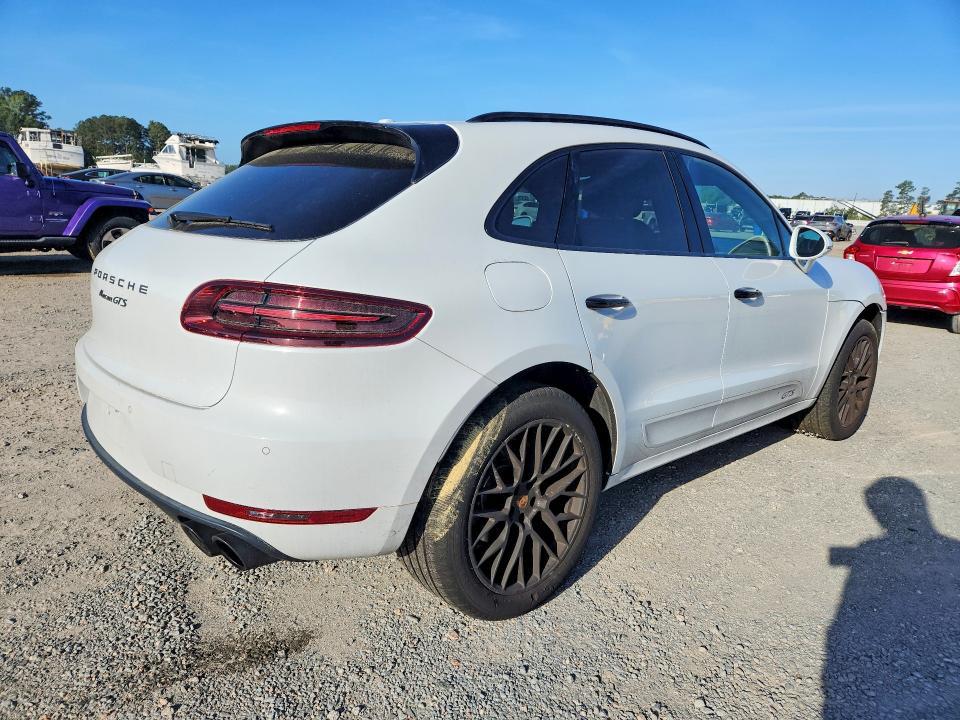 2018 Porsche Macan gts