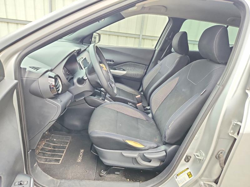 2018 Nissan Kicks sv