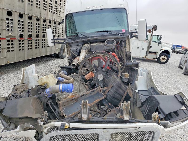 2015 Kenworth Construction T680