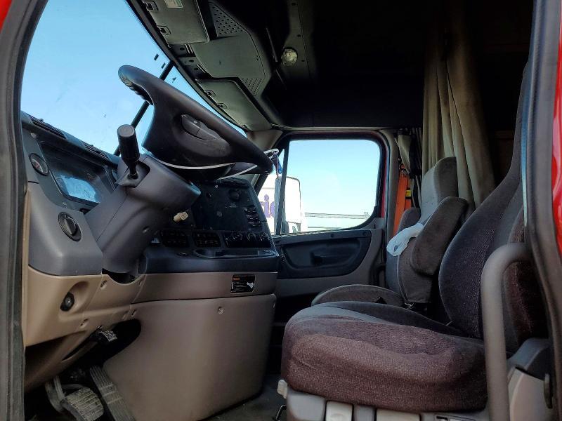 2013 Freigliner Cascadia 125