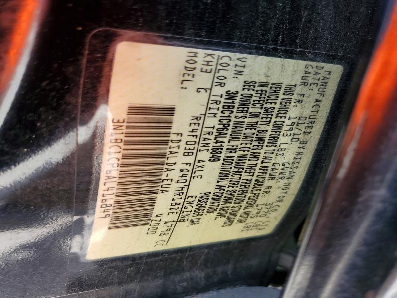 2010 Nissan Versa 1.8 s