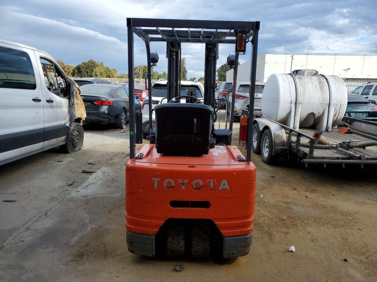 2000 Toyota 5FBE18 Forklift