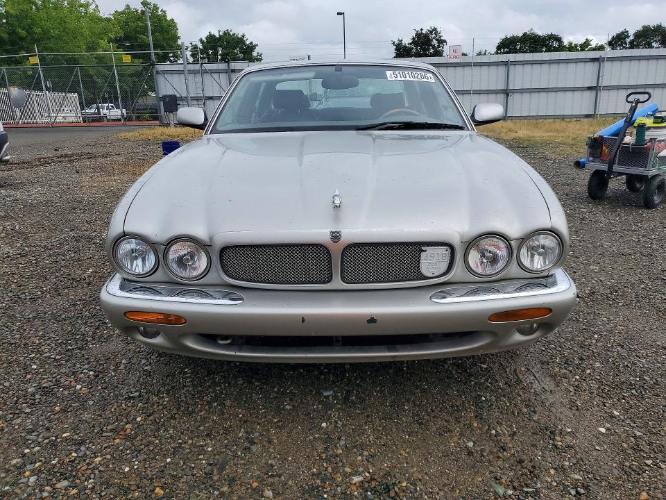 1999 Jaguar XJR
