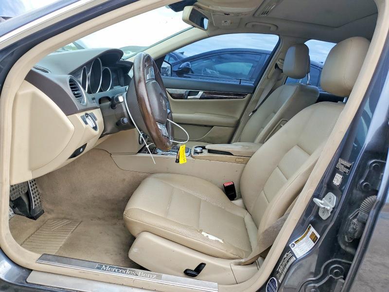 2014 Mercedes-Benz C 250