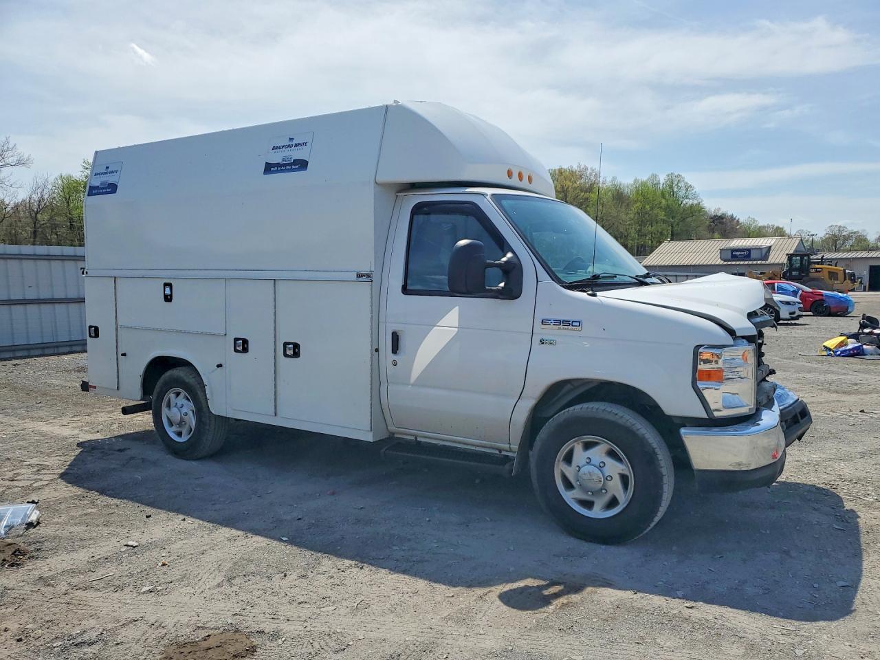 2019 Ford Econoline E350 Super Duty Cutaway Van