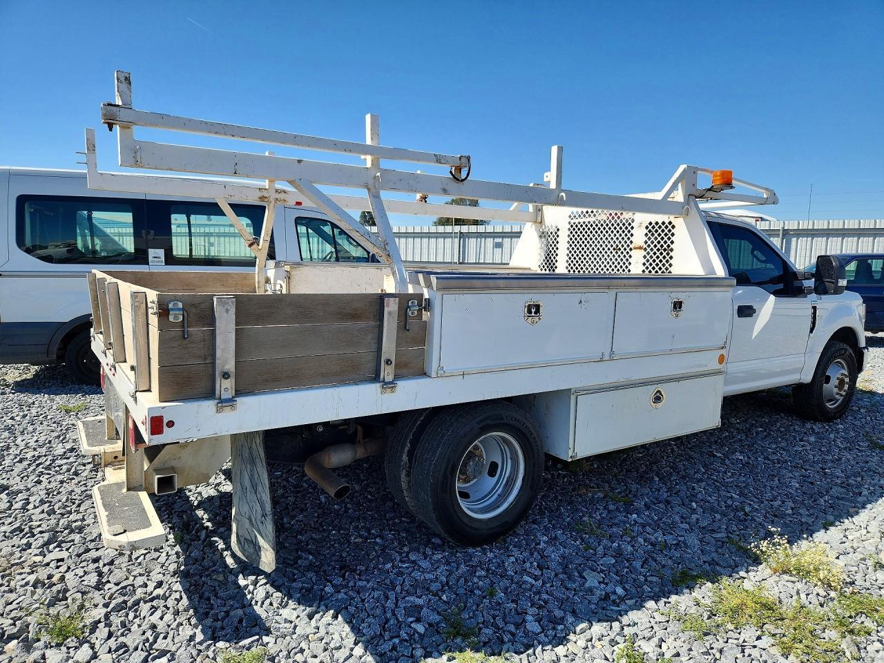 2020 Ford F350 Super Duty Utility / Service Truck