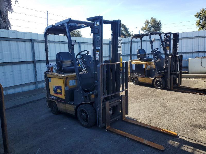 2002 Caterillar 2002 Caterpillar Forklift