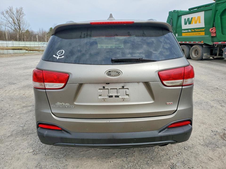 2016 KIA Sorento lx