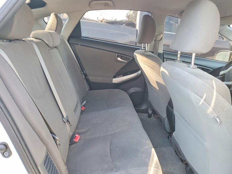 2014 Toyota Prius two