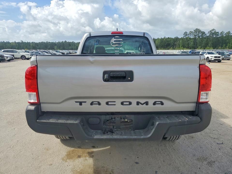 2016 Toyota Tacoma sr
