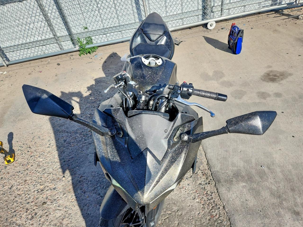 2025 Kawasaki EX500 H
