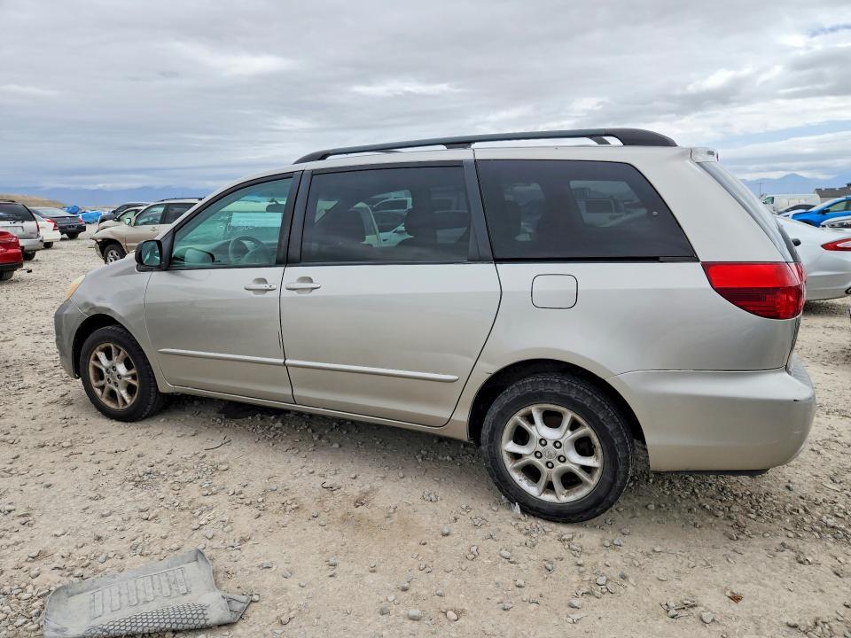 2005 Toyota Sienna le