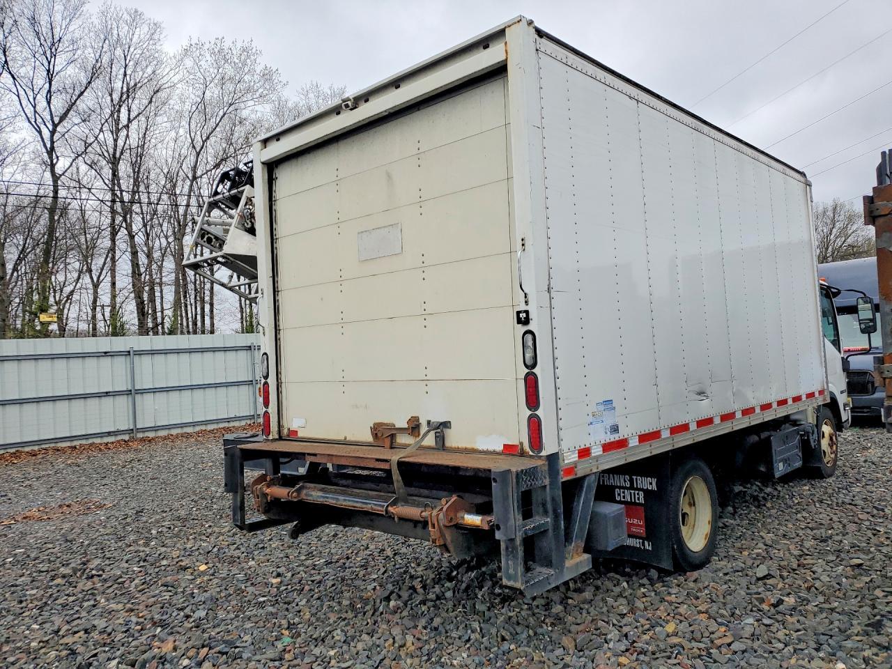 2018 Isuzu NQR BOX Truck