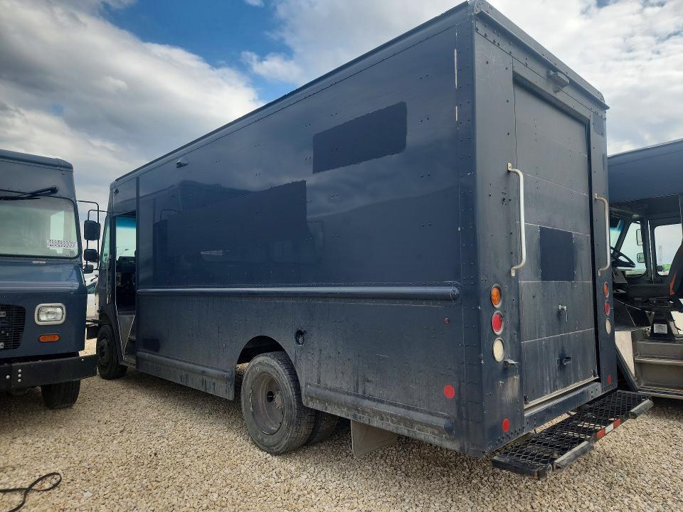 2020 Freightliner MT45G Chassis Delivery Truck