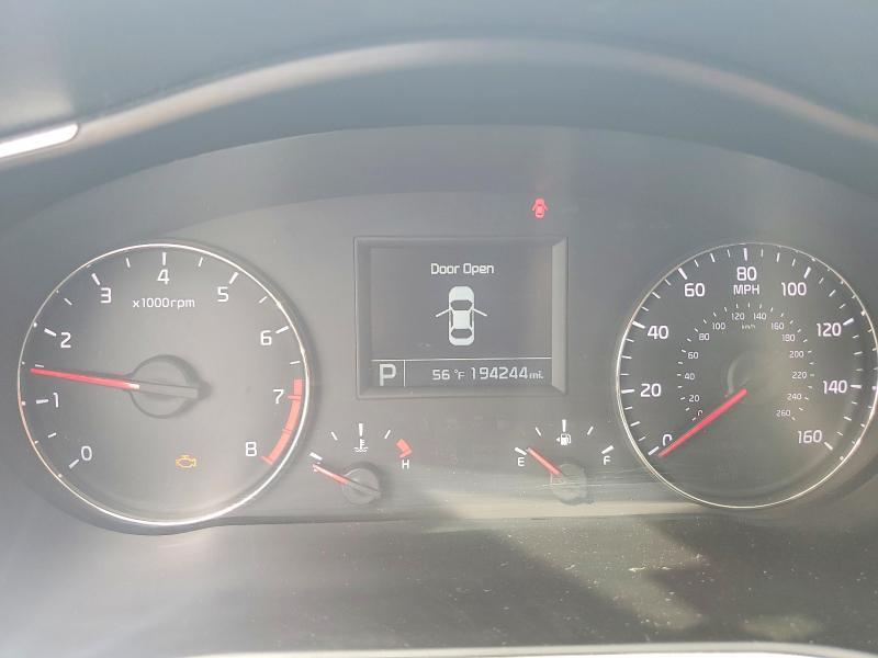 2016 KIA Cadenza Base