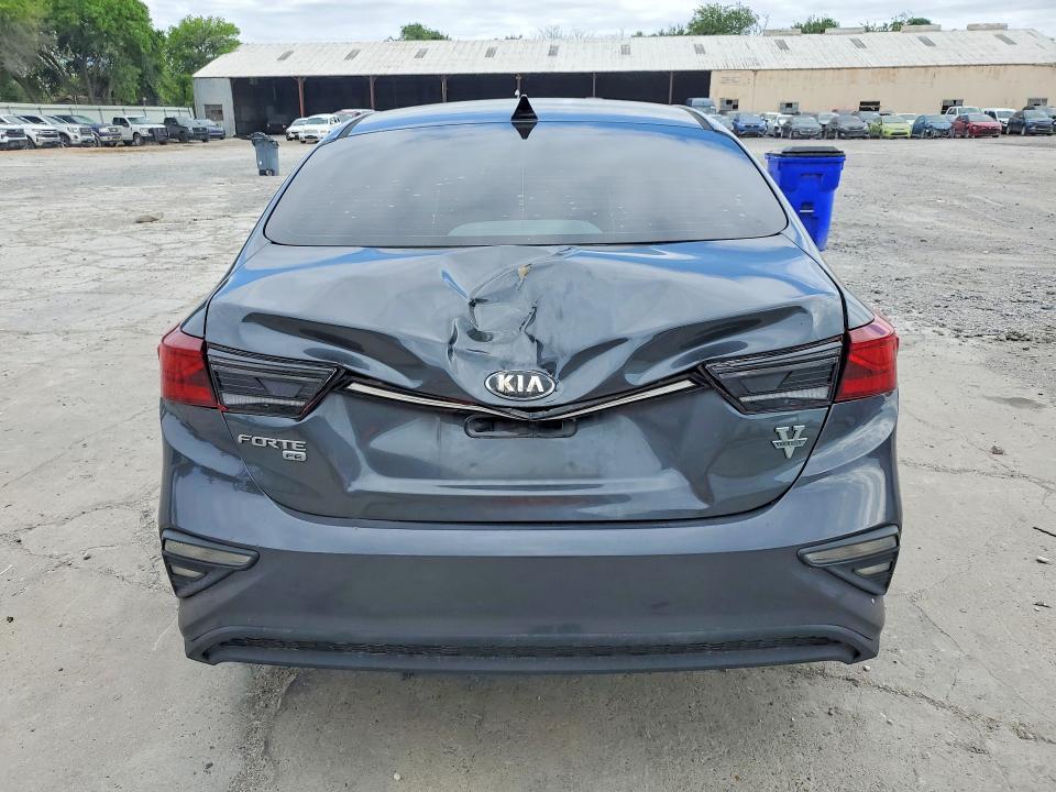 2021 KIA Forte fe