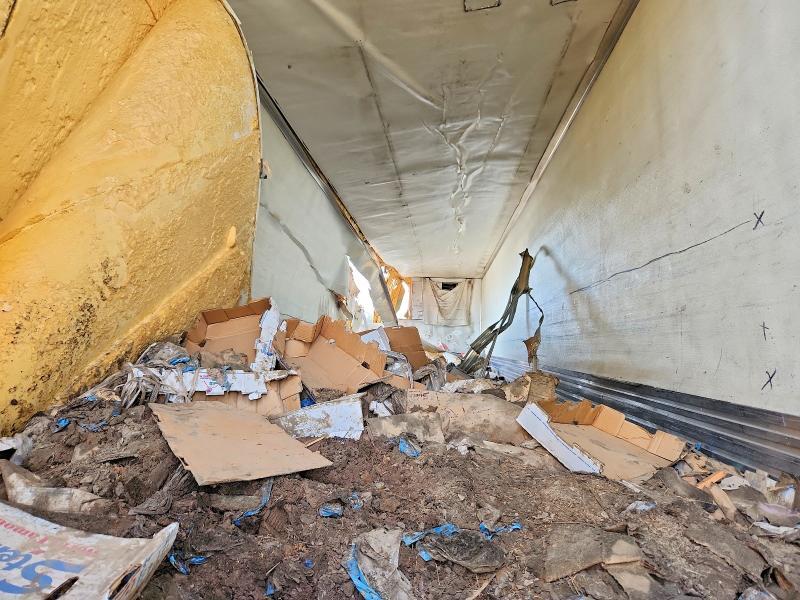 2012 Utility Vant Dump