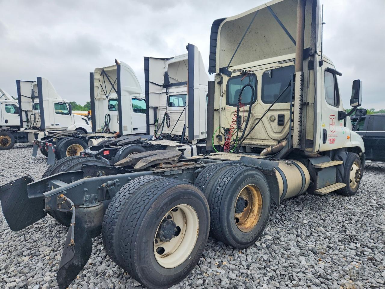2016 Freigliner 2016 Freightliner Cascadia 125 Semi Truck