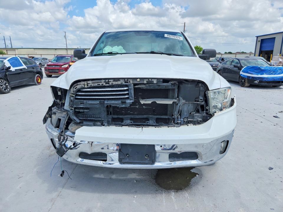 2015 Dodge RAM 1500 SLT