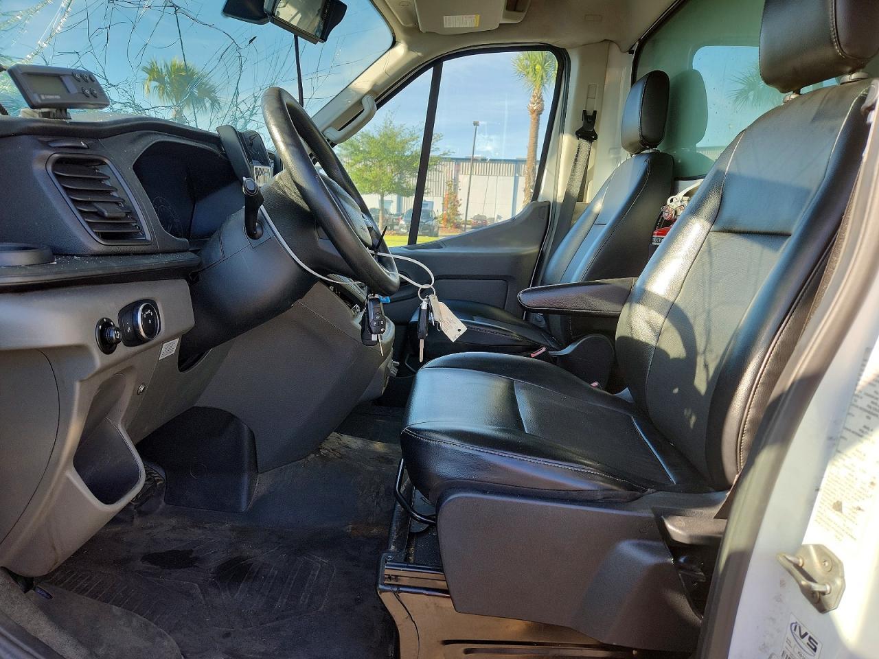 2020 Ford Transit Delivery Truck