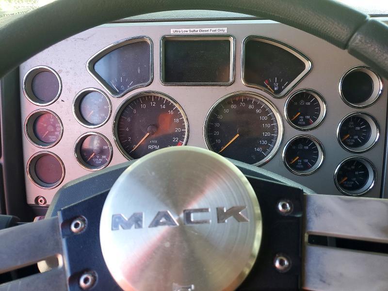 2017 Mack 600 CXU600