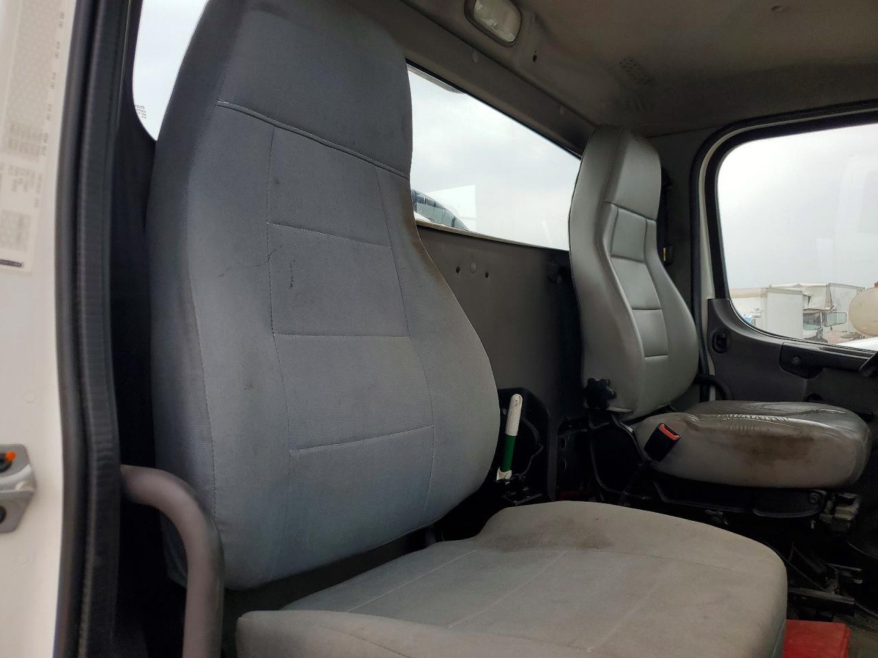 2016 Freightliner M2 106 MED