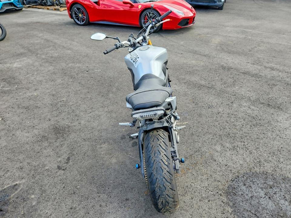 2015 Yama FZ09