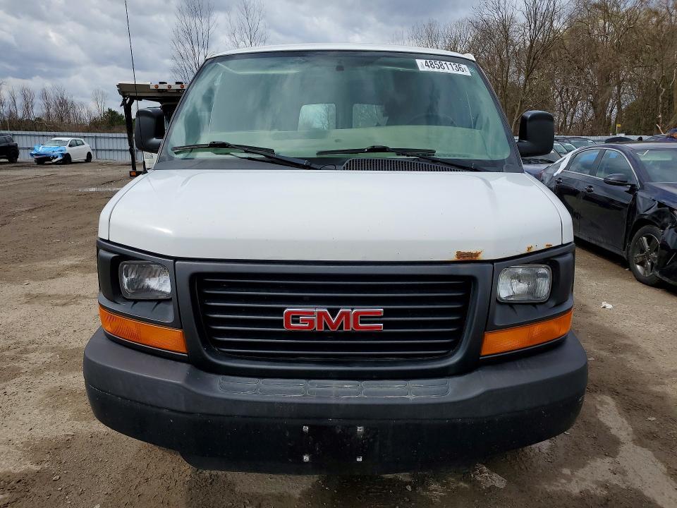 2014 GMC Savana