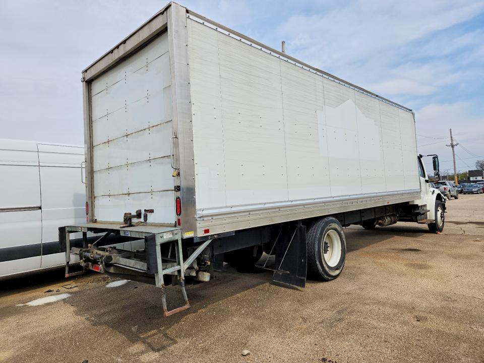 2020 Freigliner 2020 Freightliner Business Class M2 BOX Truck