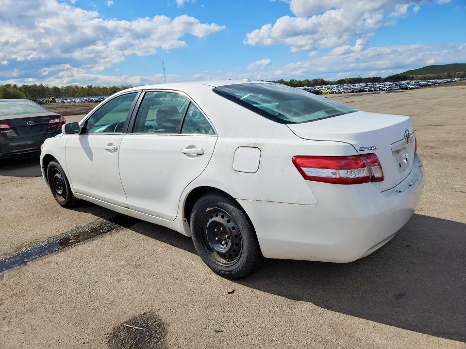 2011 Toyota Camry le