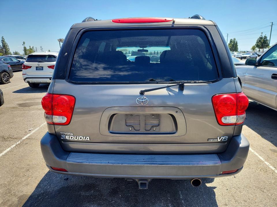 2006 Toyota Sequoia SR5