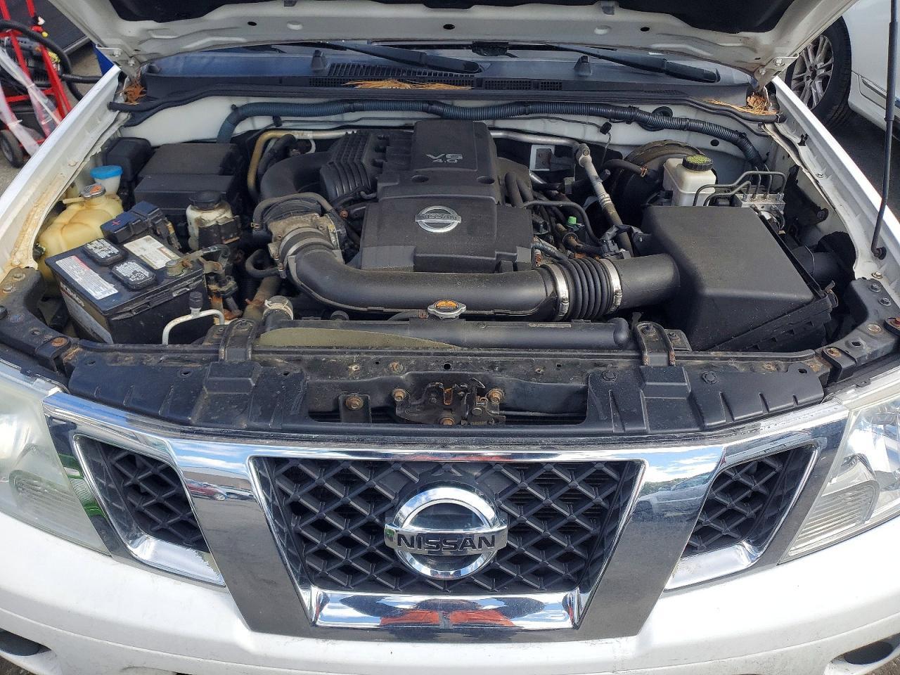 2012 Nissan Frontier SV V6
