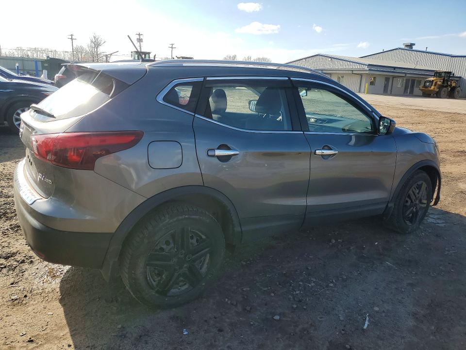 2017 Nissan Rogue Sport sv