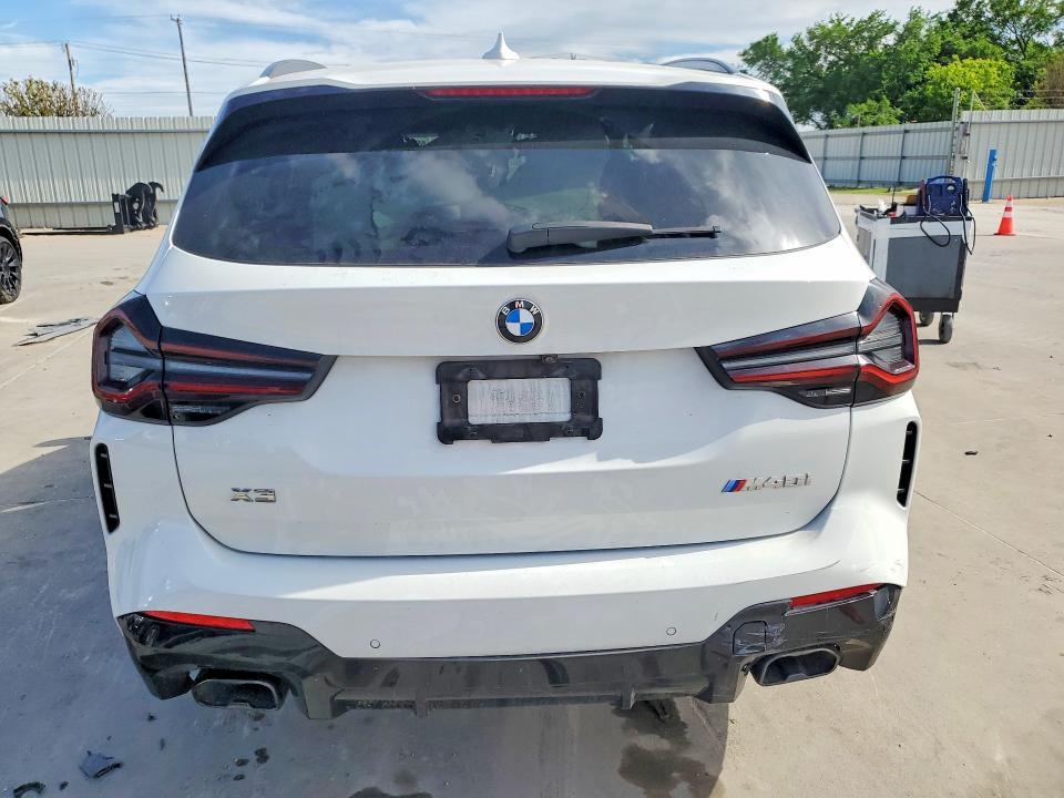 2022 BMW X3 M40i