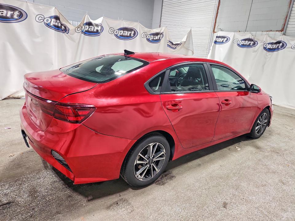 2023 KIA Forte lxs