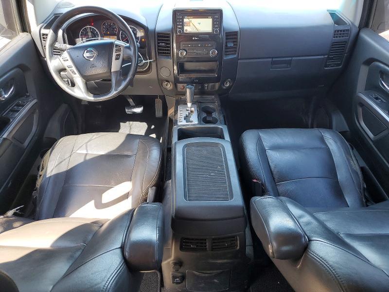 2015 Nissan Titan SV