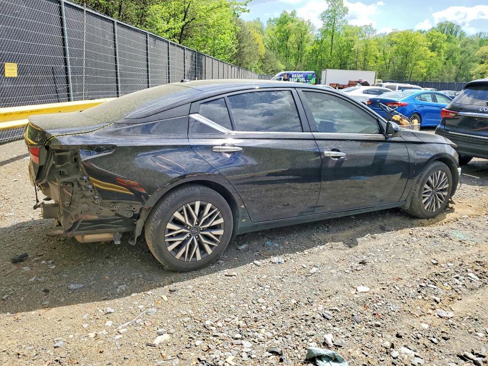 2023 Nissan Altima sv