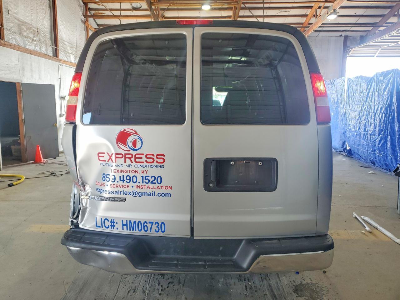 2014 Chevrolet Express 2500 Cargo Delivery Van