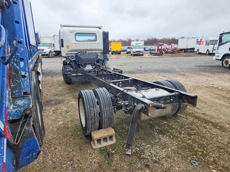 2023 Isuzu Nrr Truck cab and Chassis
