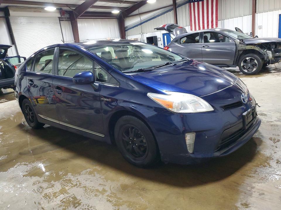 2015 Toyota Prius two