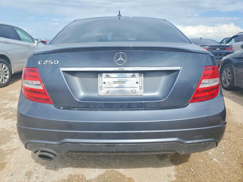 2014 Mercedes-Benz C 250