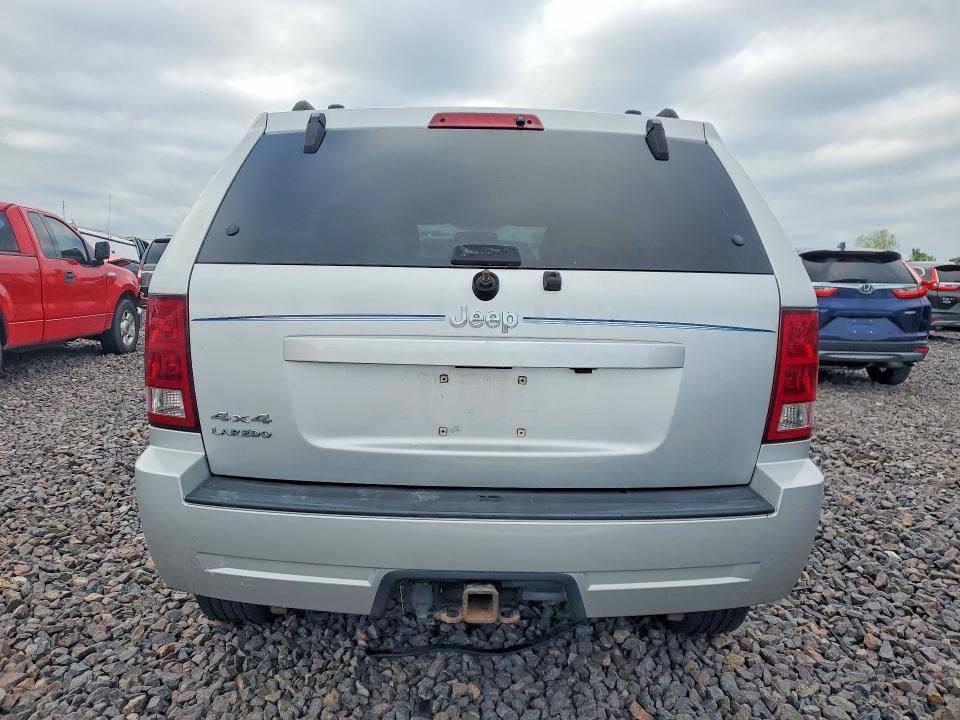 2006 Jeep Grand Cherokee Laredo