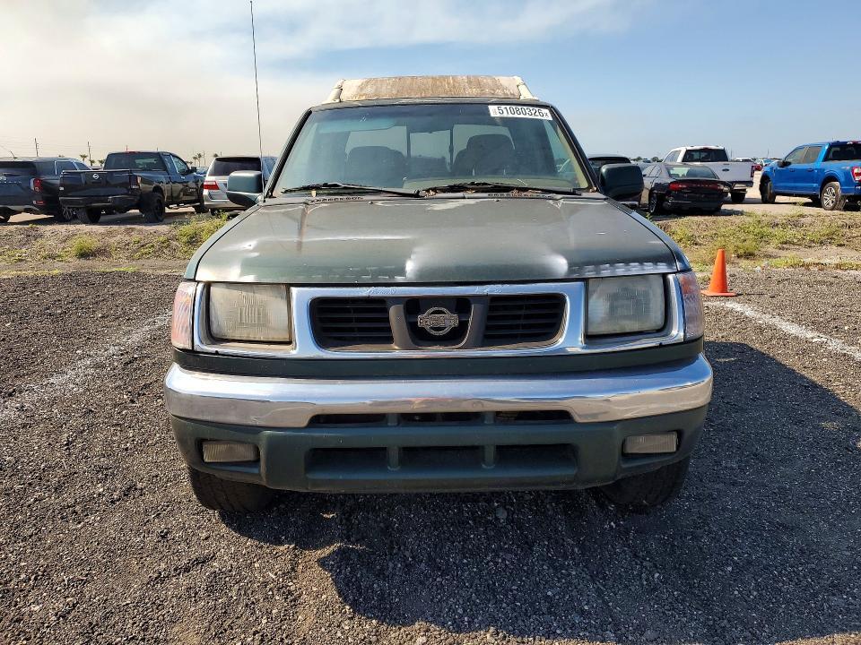 2000 Nissan Frontier XE
